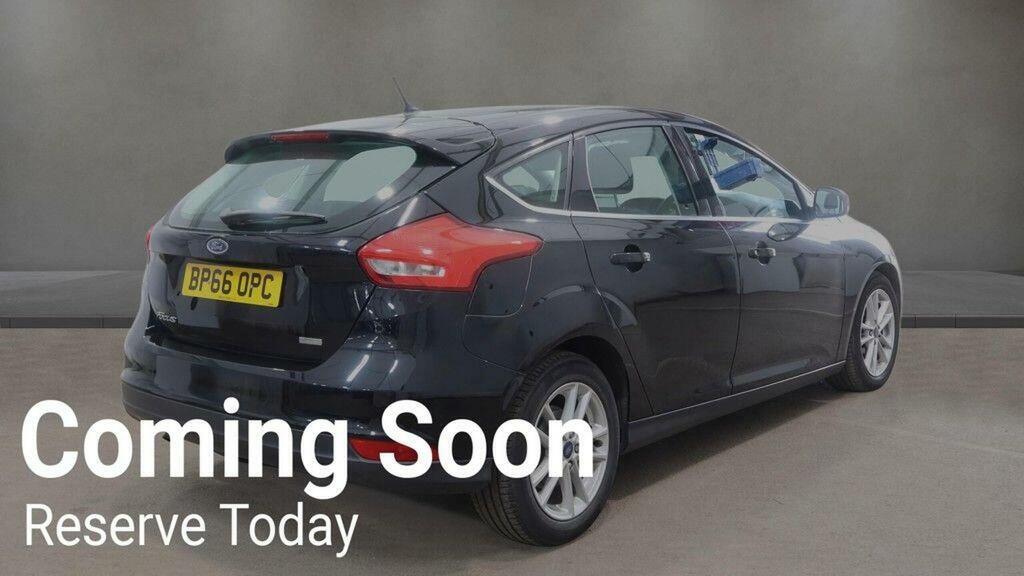 Ford Focus Hatchback 1.0T Ecoboost Zetec Euro 6 Ss 20 Black