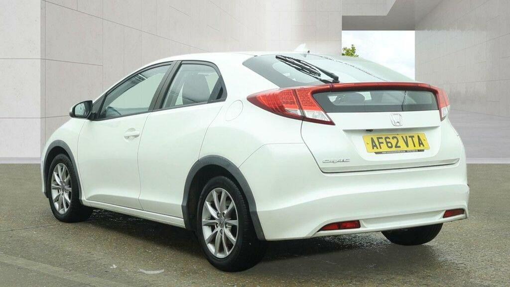 Honda Civic Hatchback 1.8 I-vtec Es Euro 5 Ss 201262 White #4