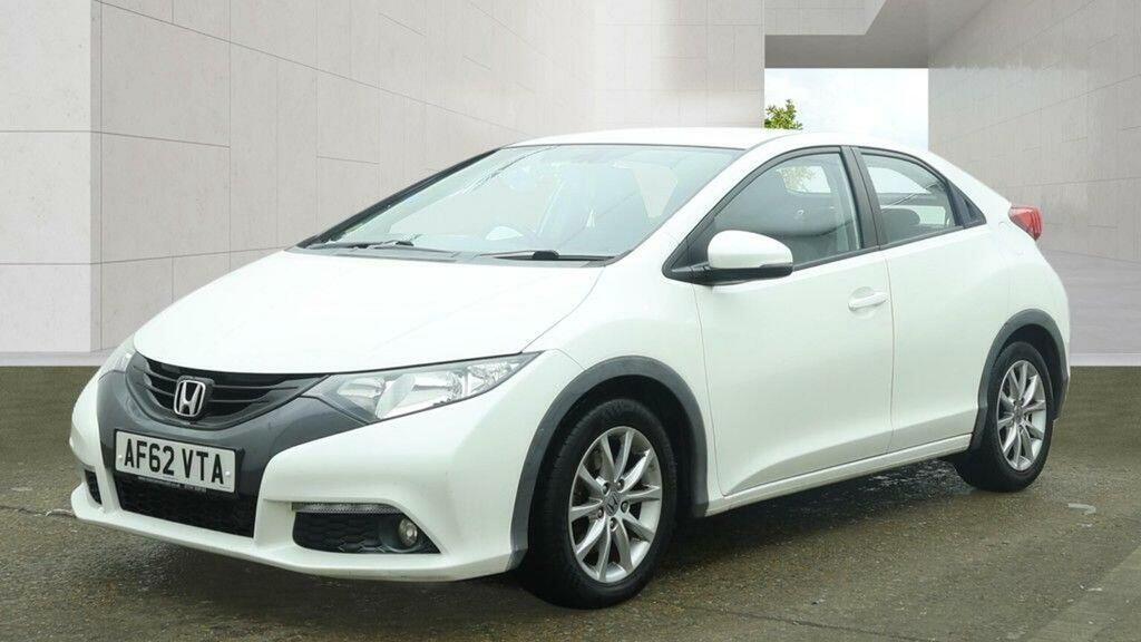 Honda Civic Hatchback 1.8 I-vtec Es Euro 5 Ss 201262 White #3