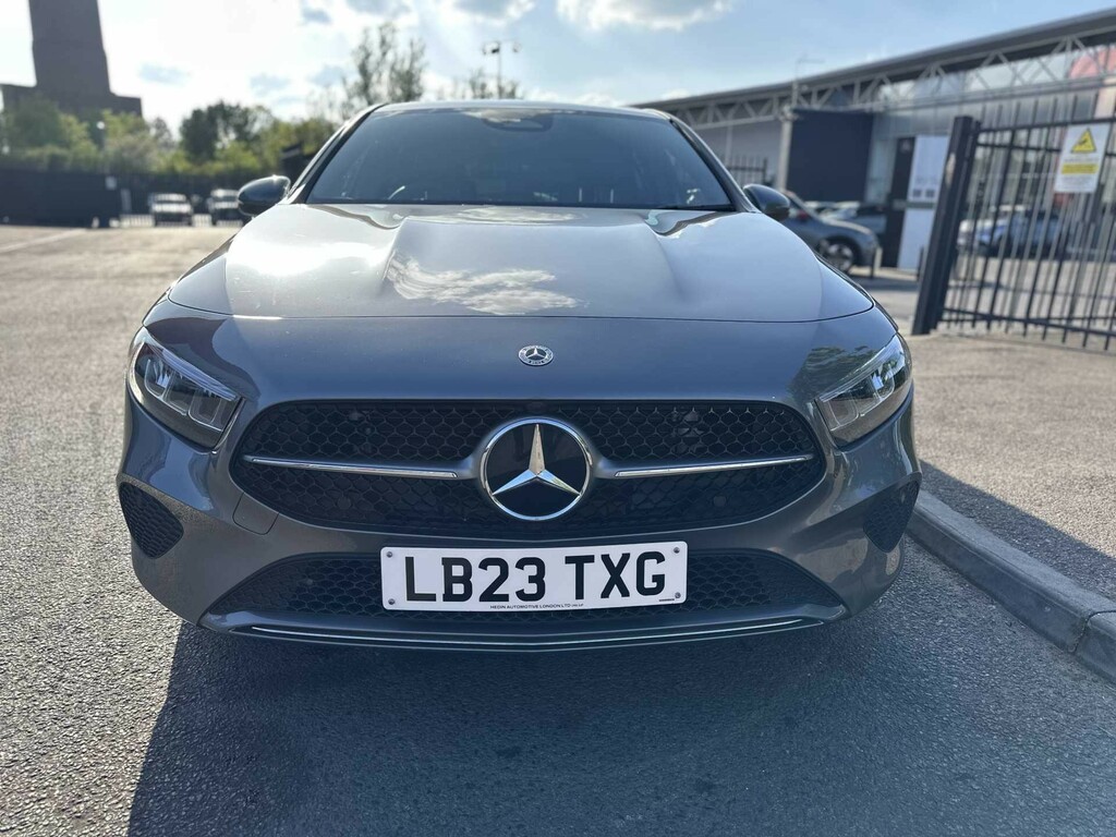 Mercedes-Benz A Class 1.3 A180h Mhev Sport Executive Hatchback Pet LB23TXG #5