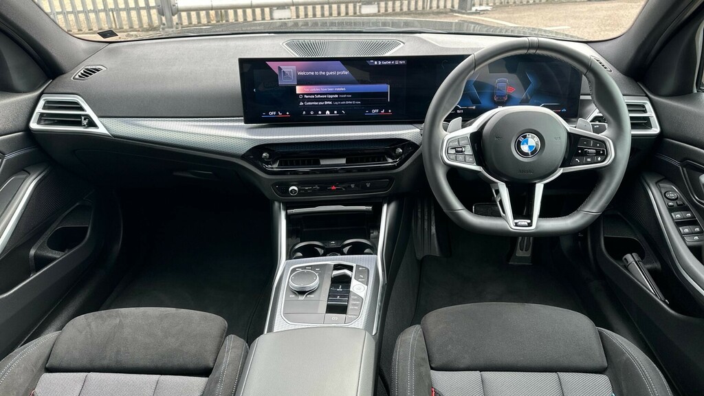 BMW 3 Series 320I M Sport Saloon YG75KYN #4