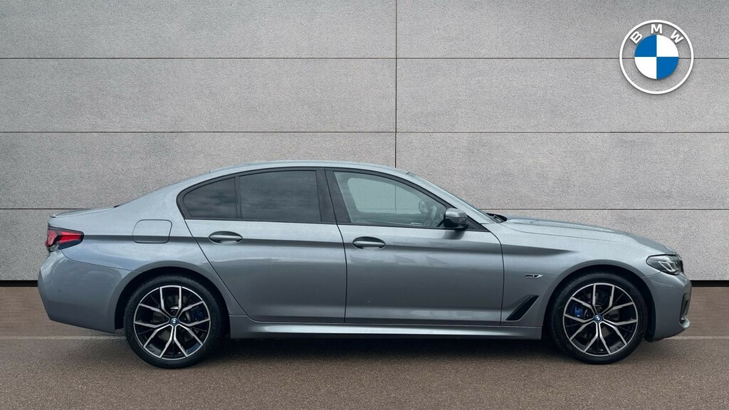 BMW 5 Series 530E M Sport Saloon GU23XJC #3