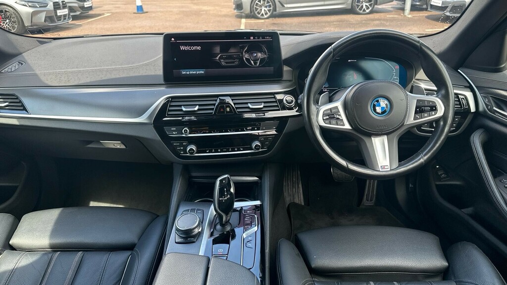 BMW 5 Series 530E M Sport Touring HT22FCG #4