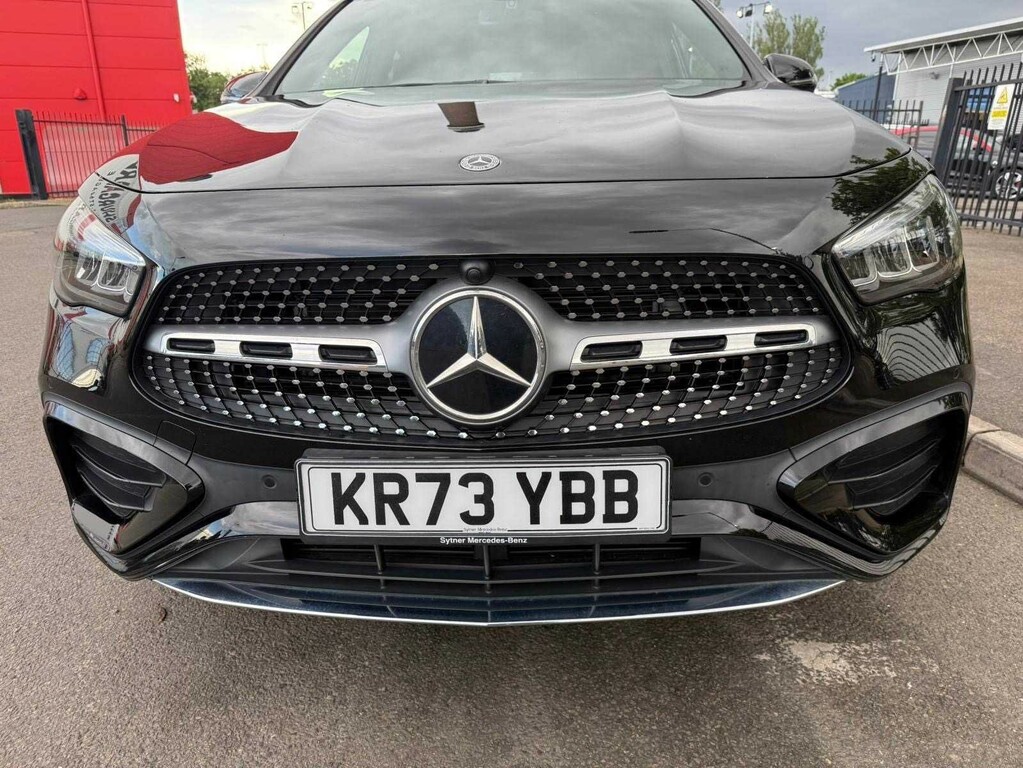 Mercedes-Benz GLA Class 1.3 Gla200h Mhev Amg Line Executive Suv Petr KR73YBB #2