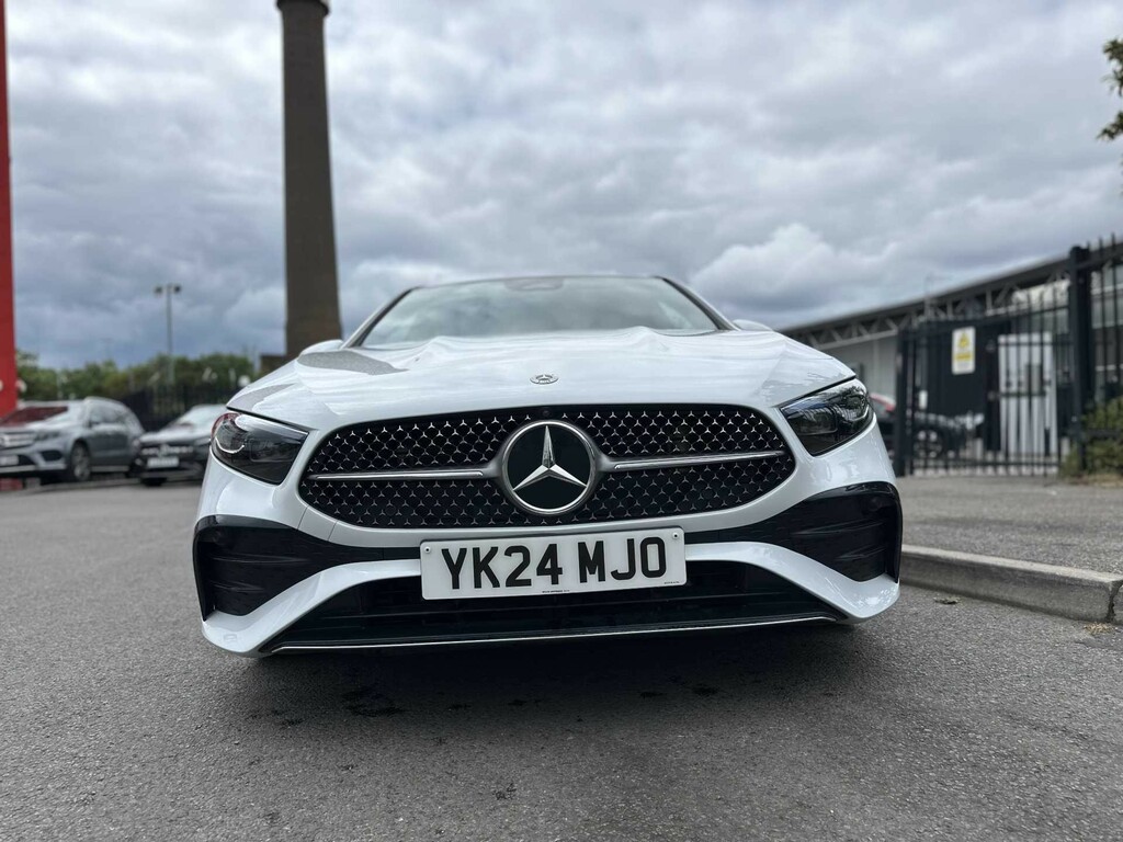 Mercedes-Benz A Class 1.3 A200h Mhev Amg Line Premium Plus Hatchback 5 YK24MJO #3
