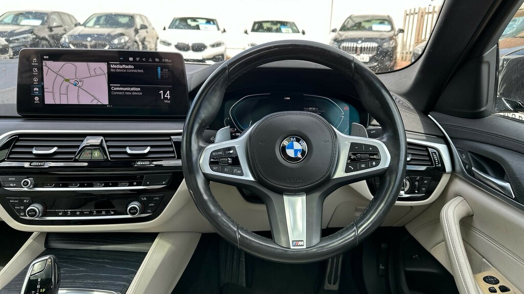 BMW 5 Series 520D M Sport Saloon GU22PYX #5
