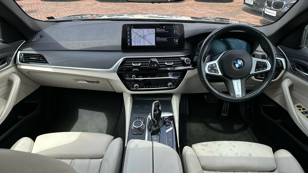 BMW 5 Series 520D M Sport Saloon GU22PYX #4
