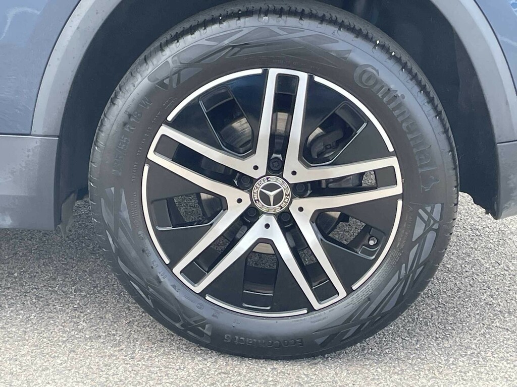 Mercedes-Benz GLA Class 1.3 Gla180 Sport Executive Suv 7G-dct LV72DND #3