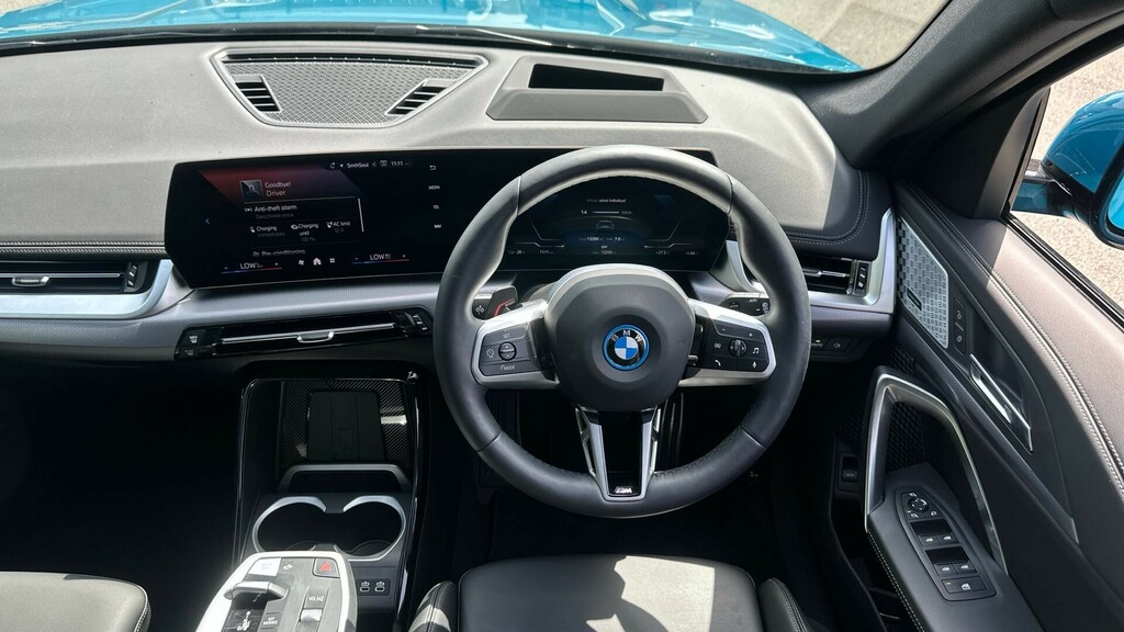 BMW iX1 Ix1 Edrive20 M Sport YE75WGX  #5