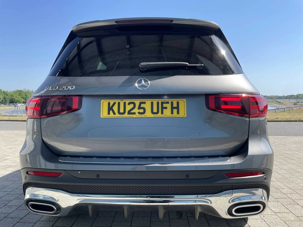 Mercedes-Benz GLB Class 1.3 Glb200 Mhev Amg Line Executive Suv Petro KU25UFH #5