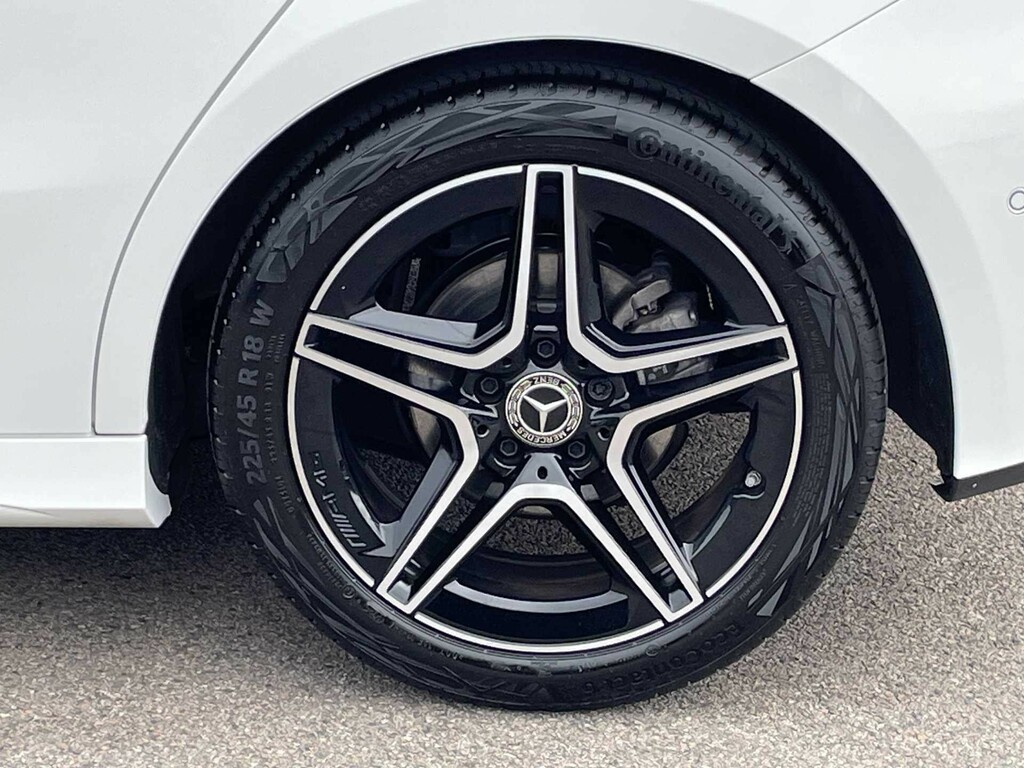 Mercedes-Benz A Class 1.3 A180h Mhev Amg Line Executive Hatchback DK75NYX  #3