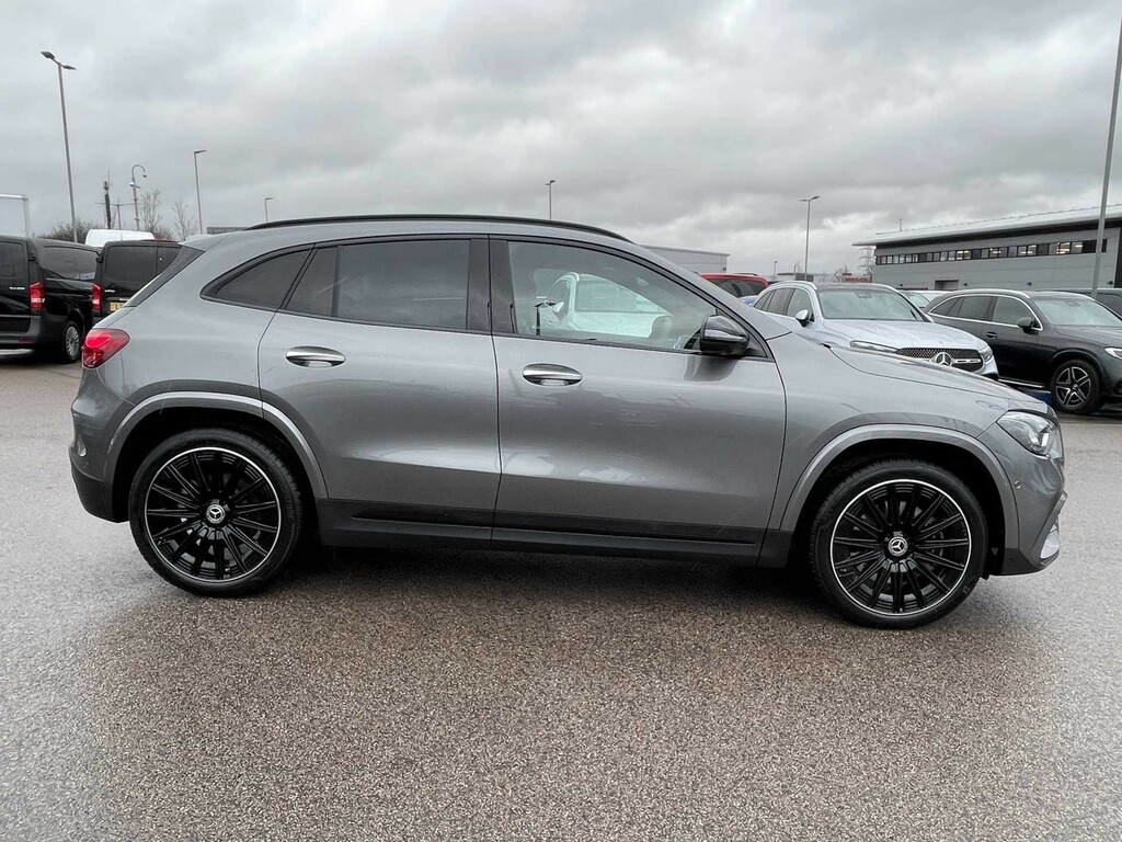 Mercedes-Benz GLA Class 2.0 Gla220d Amg Line Premium Plus Suv #2