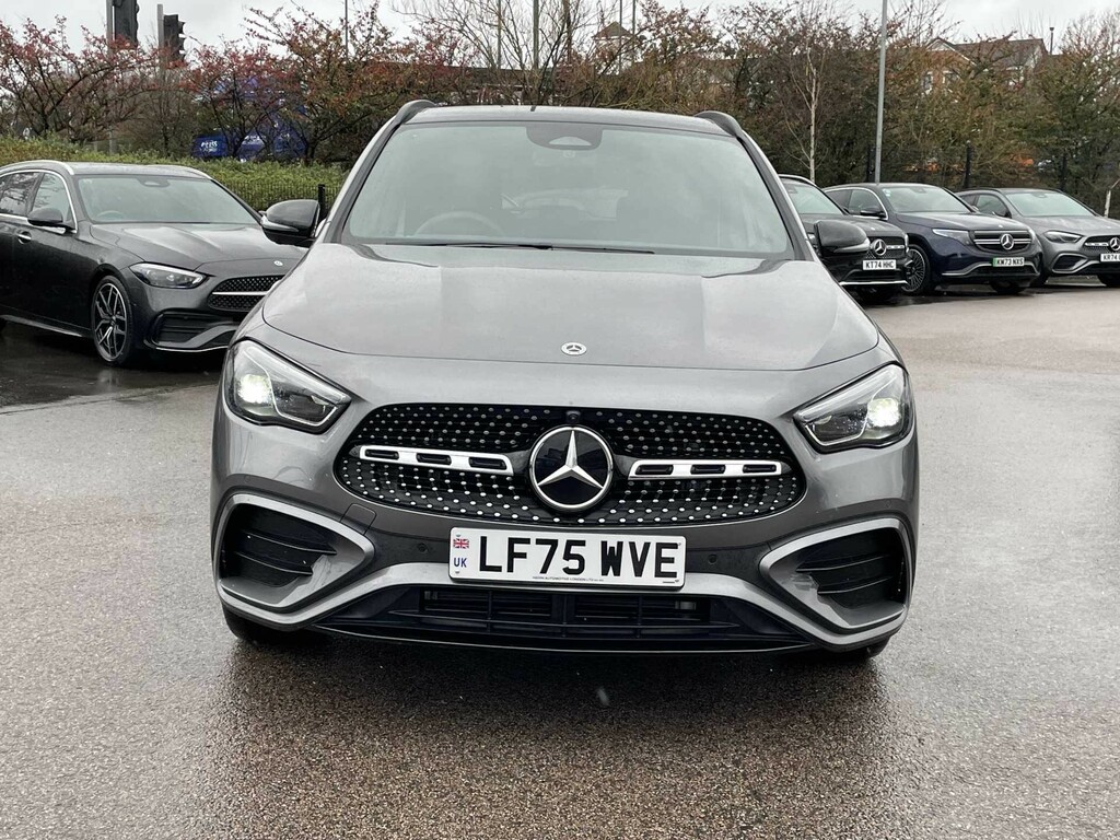 Mercedes-Benz GLA Class 2.0 Gla220d Amg Line Premium Plus Suv #4