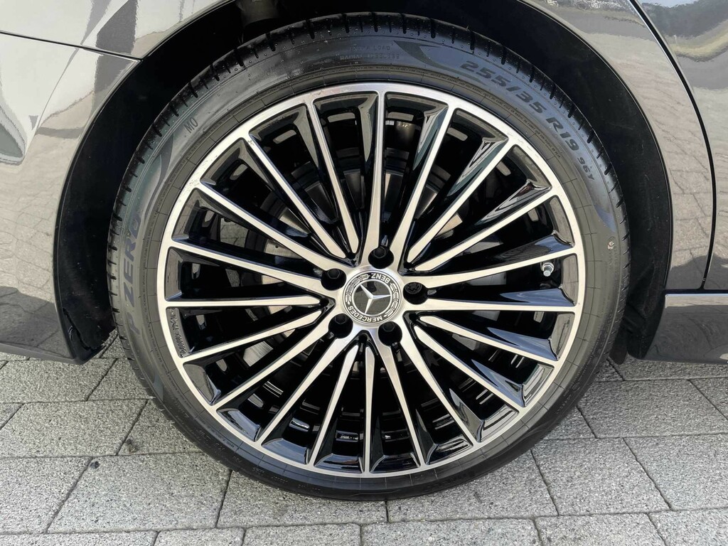 Mercedes-Benz C Class 1.5 C200h Mhev Amg Line Premium Plus Saloon LA75BSV #3