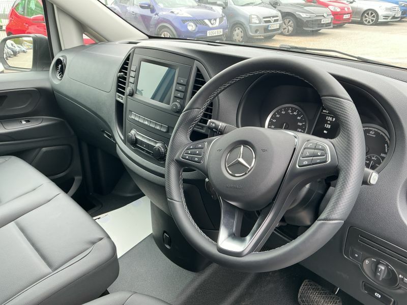 Mercedes-Benz eVito 116 E 66Kwh Progressive Fwd L2 6Dr Lwb White #3