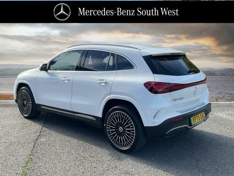 Mercedes-Benz EQA Suv KP75GNZ White #2