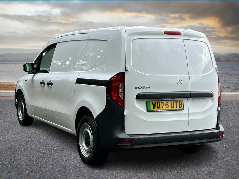 Mercedes-Benz 45Kwh Base L2 6Dr WD75UTB White #2