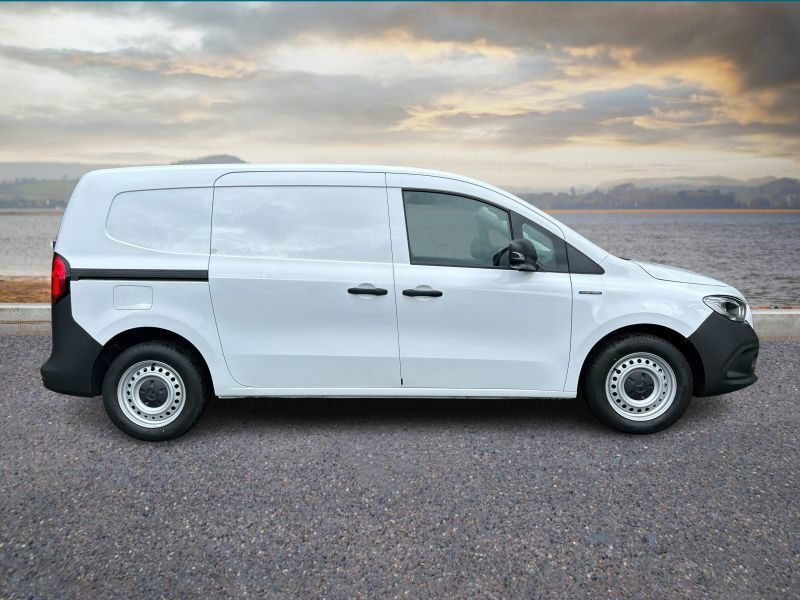 Mercedes-Benz 45Kwh Base L2 6Dr WD75UTB White #5