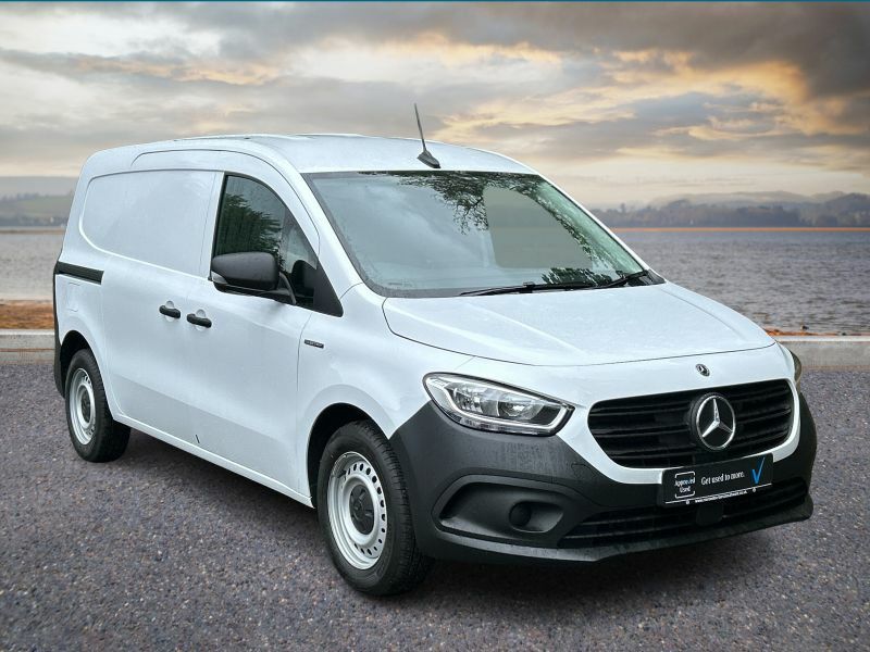 Mercedes-Benz 45Kwh Base L2 6Dr WD75UTB White
