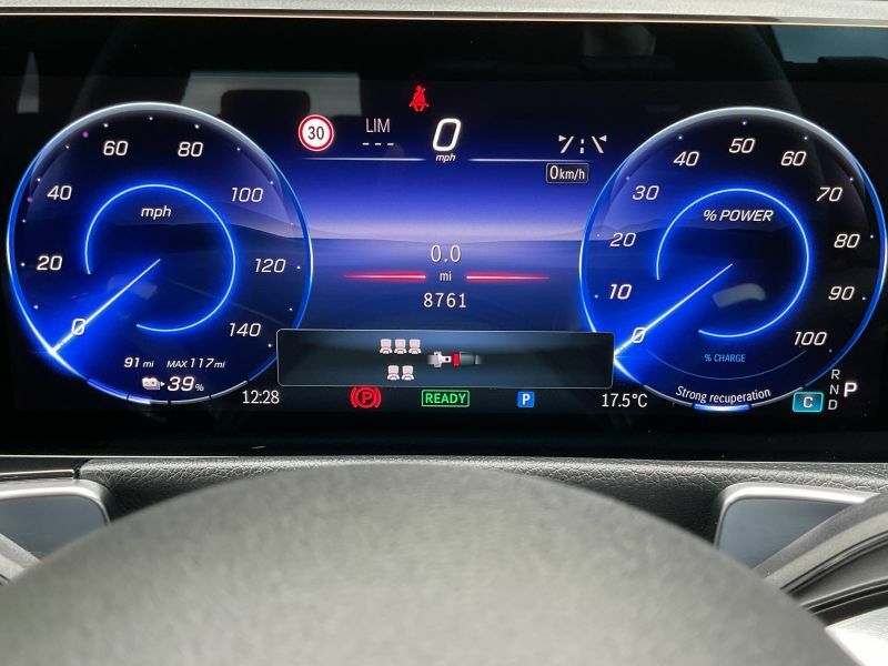 Mercedes-Benz EQB Suv KP75DUV Black #6