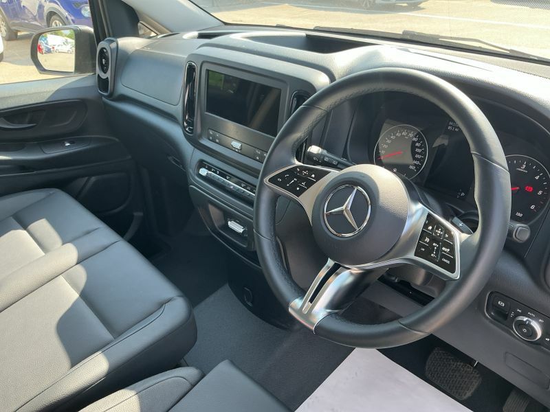Mercedes-Benz Vito 2.0 114 Cdi Pro Tourer G-tronic Rwd L3 Euro 6 S S Black #3
