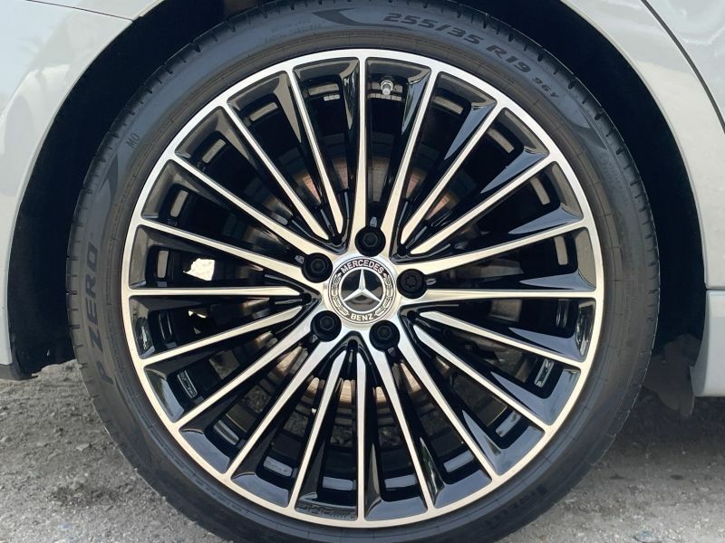 Mercedes-Benz C Class Estate KR25OFP Grey #4
