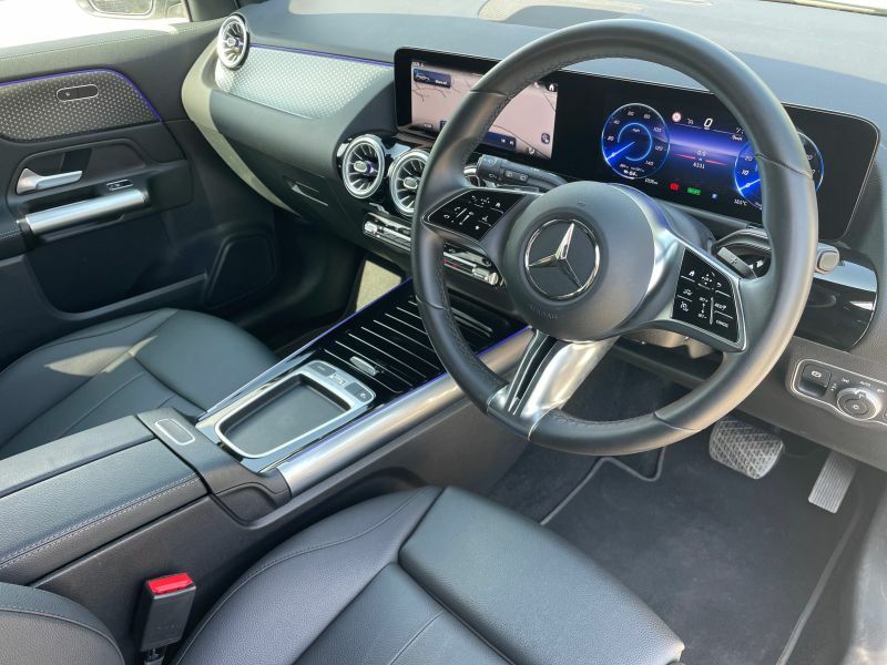 Mercedes-Benz EQA Suv KP74FFL White #5