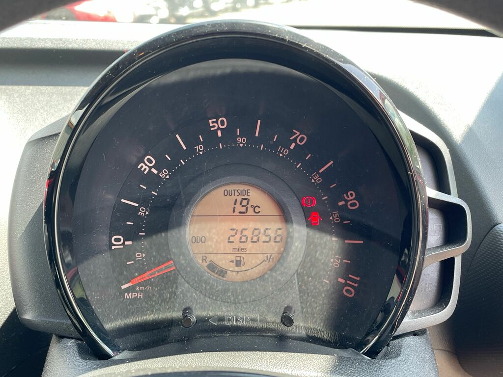 Toyota Aygo 1.0 Vvt-i X Euro 6 WK20RUR Red #6