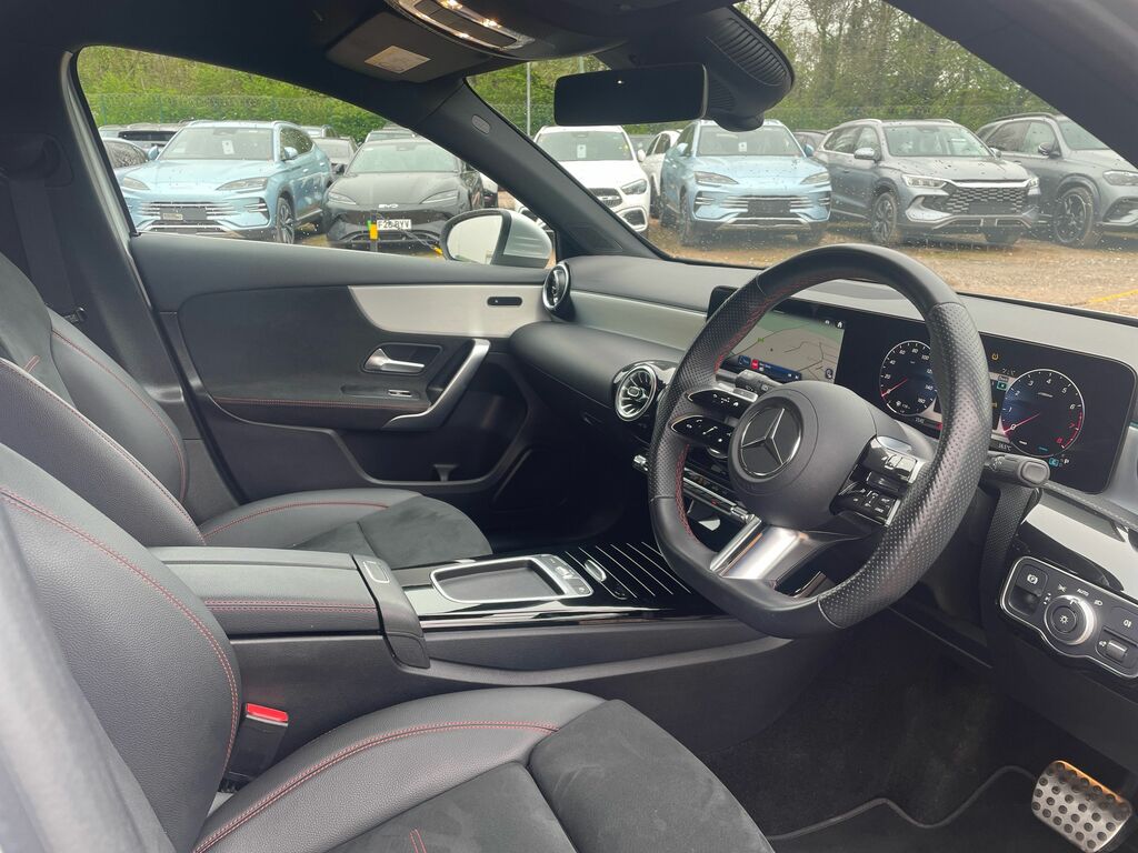 Mercedes-Benz A Class 1.3 A200h Mhev Amg Line Executive 7G-dct Euro 6 KW23DWN Silver #5