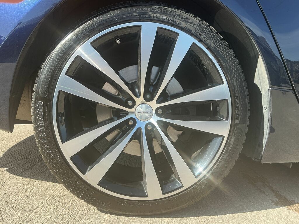 Jaguar XJ 3.0D V6 R-sport Saloon Black #14