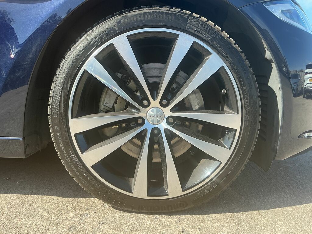 Jaguar XJ 3.0D V6 R-sport Saloon Black #13