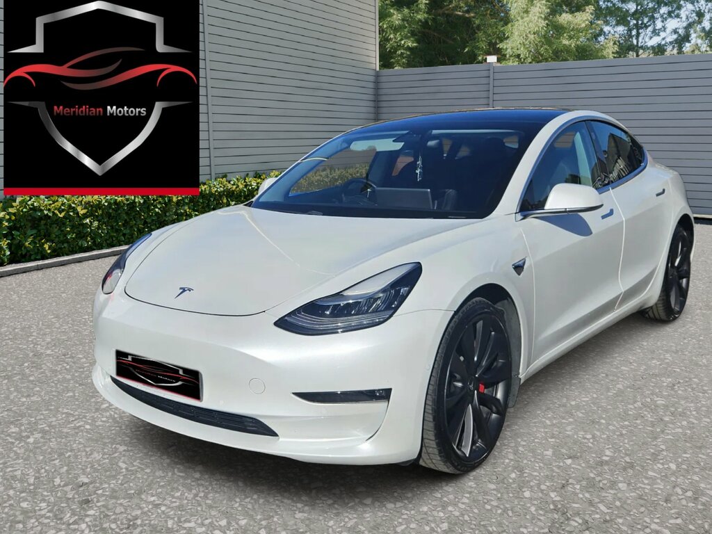 Tesla Model 3 Dual Motor Performance Saloon White