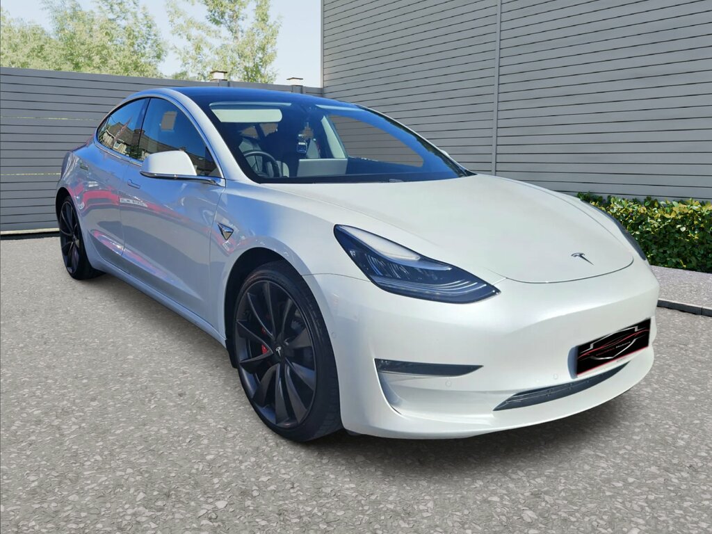 Tesla Model 3 Dual Motor Performance Saloon NL20MWE White #3