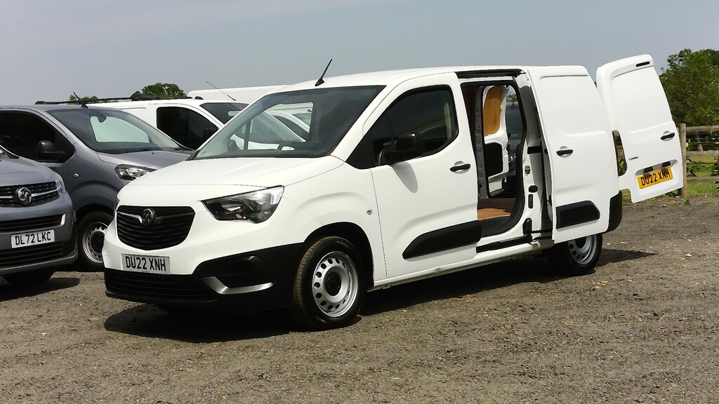 Vauxhall Combo 2300 Dynamic L2 Lwb,sat Nav,air Conditioning,parki DU22XNH  #2