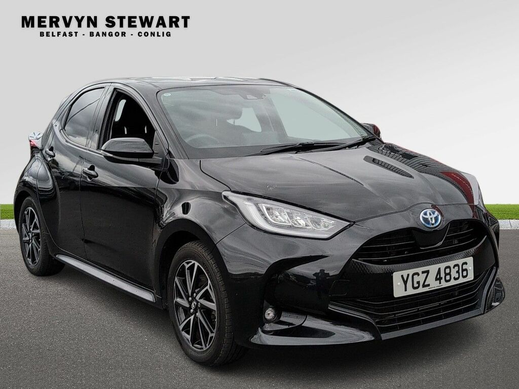 Toyota Yaris Design Hev Cvt Black