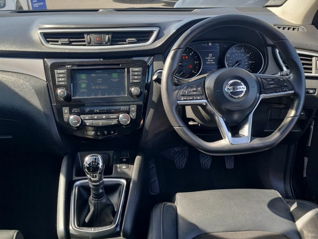 Nissan Qashqai Tekna Dci VF68JCY Black #2