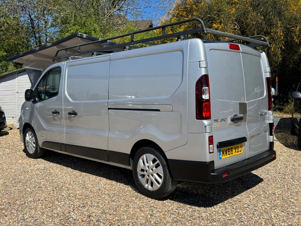Renault Trafic 1.6 Dci Energy 29 Sport Nav Lwb Standard Roof Euro Silver #6