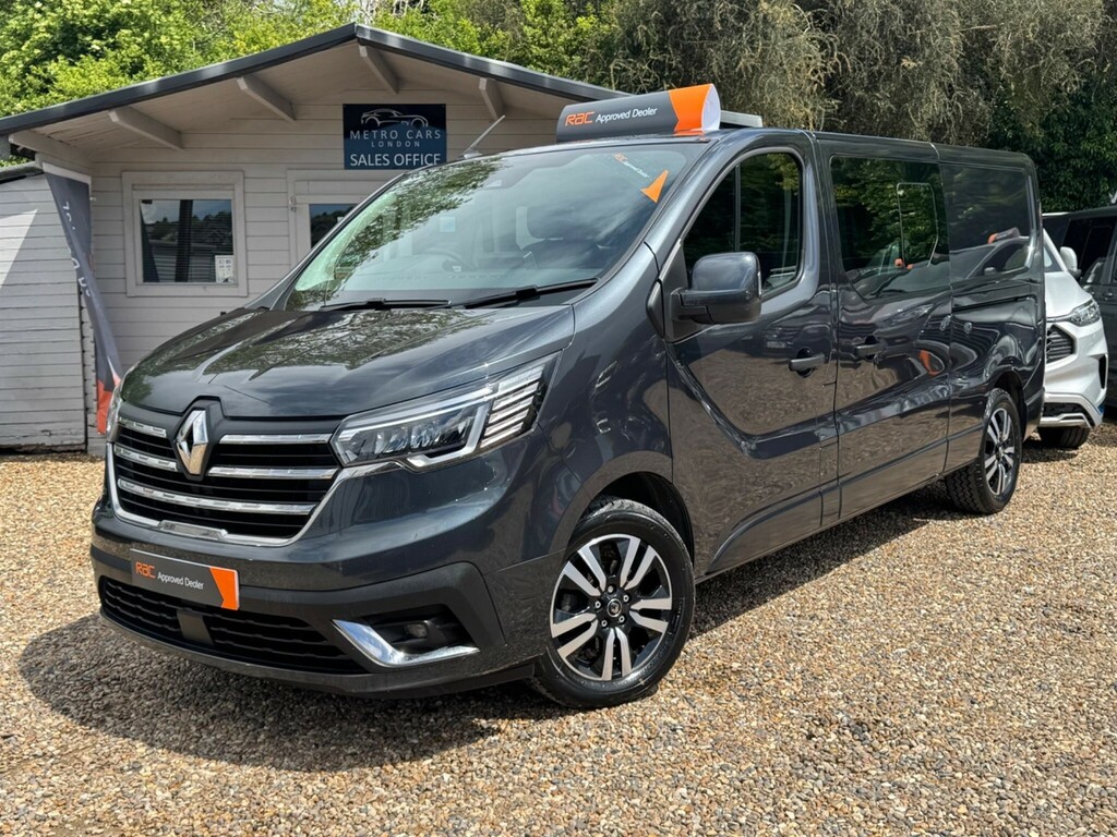 Renault Trafic 2.0 Dci Blue Ll30 Sport Crew Van L2 H1 Euro 6 S Grey