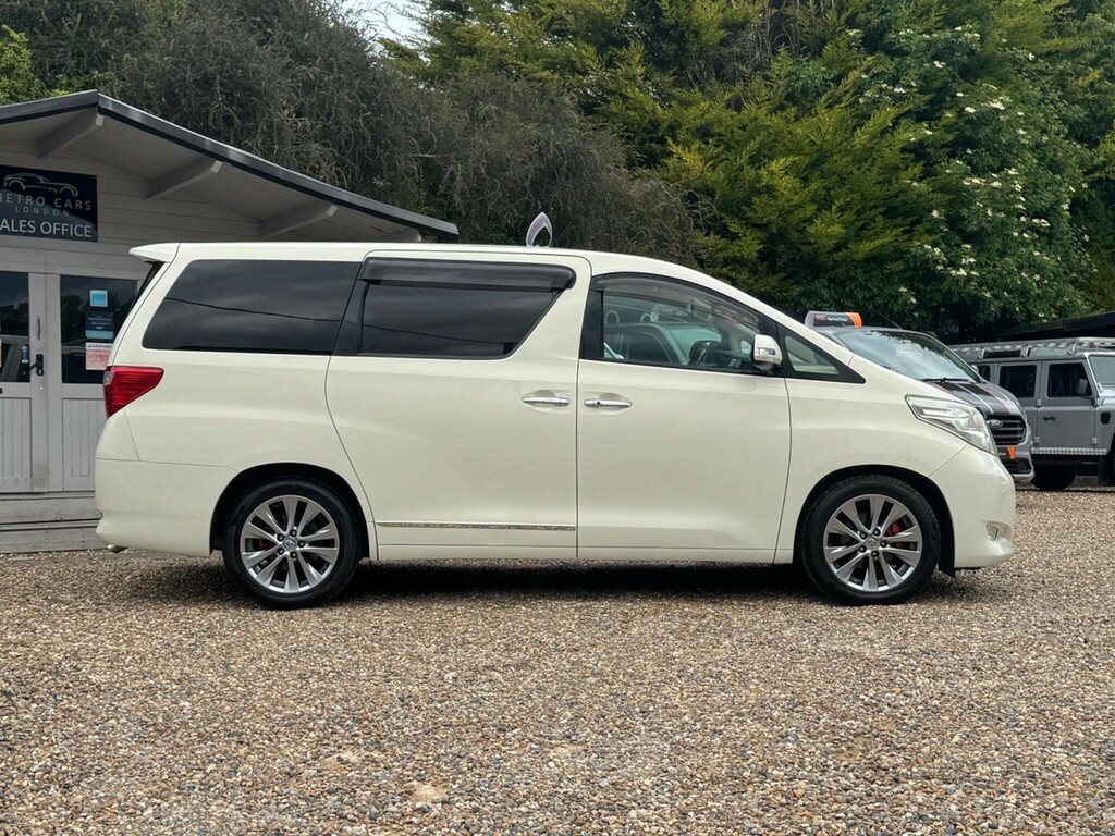 Toyota Alphard Mpv White #4