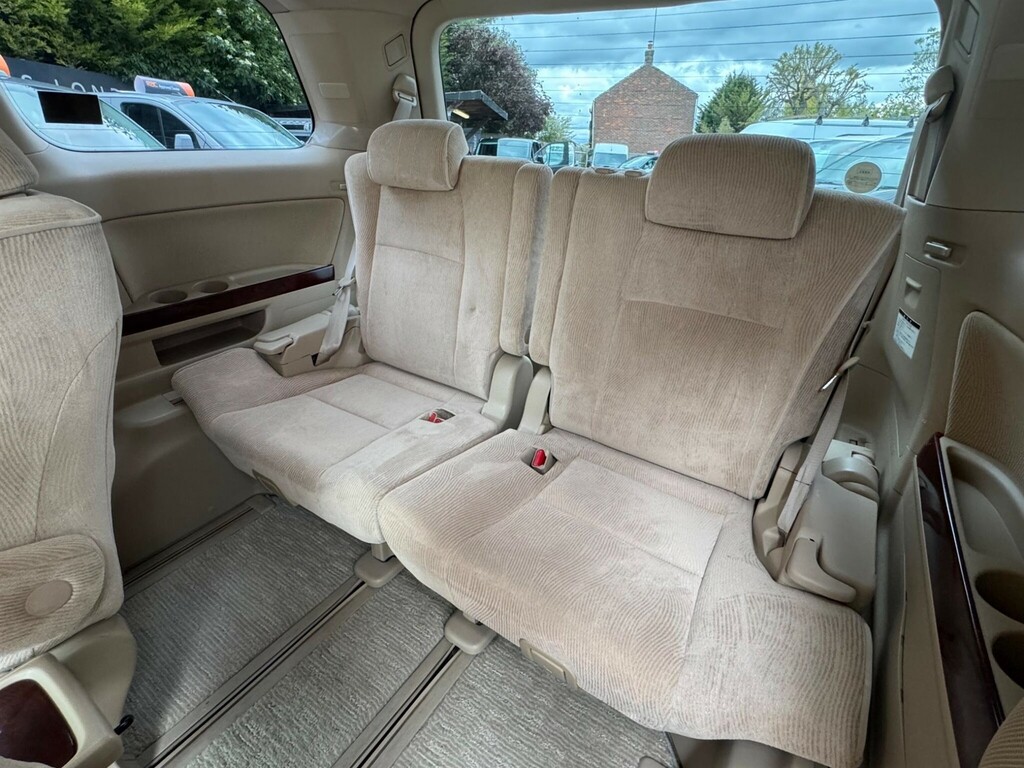 Toyota Alphard Mpv White #25