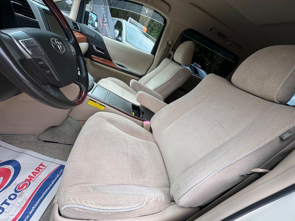 Toyota Alphard Mpv White #15