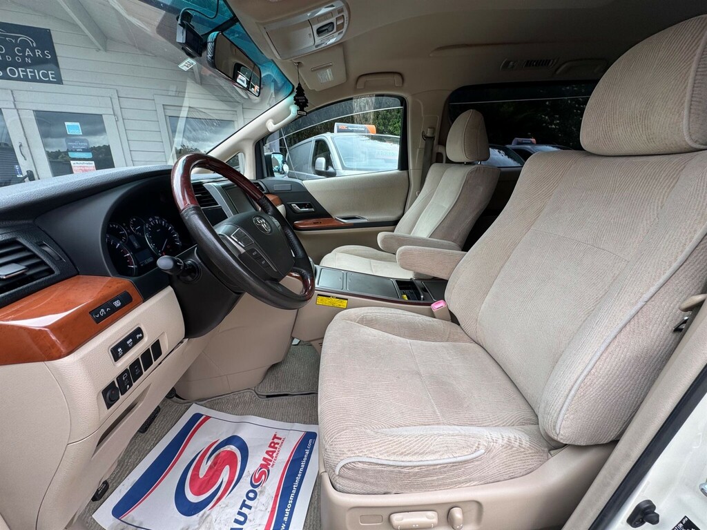 Toyota Alphard Mpv White #16