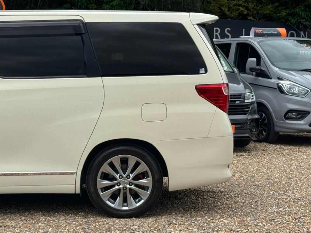 Toyota Alphard Mpv White #13