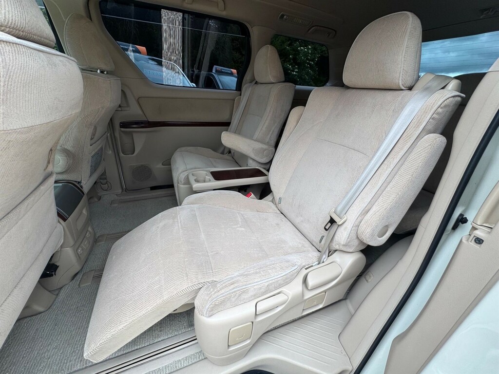 Toyota Alphard Mpv White #20