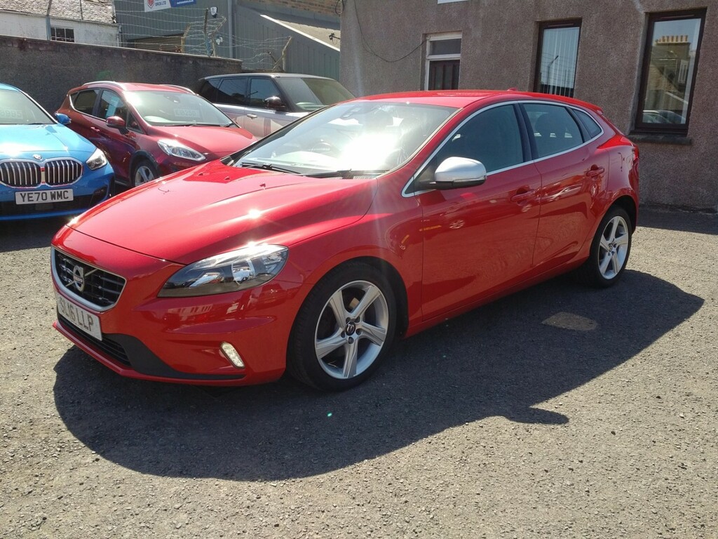 Volvo V40 2.0 R-design D2 Red