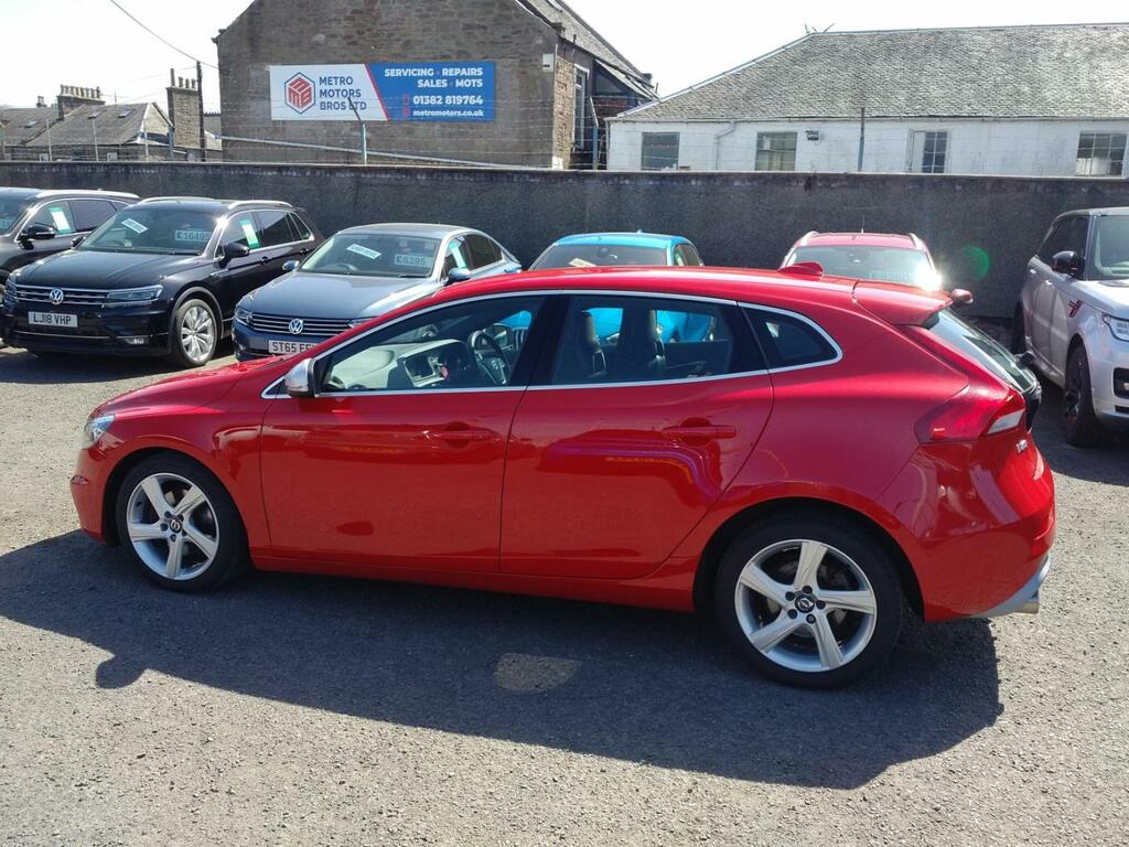 Volvo V40 2.0 R-design D2 SL16LLP Red #3