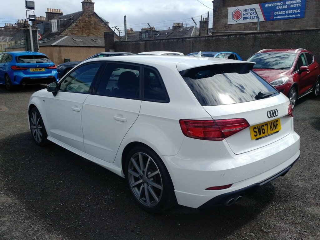 Audi A3 1.5 Tfsi Cod Black Edition White #4