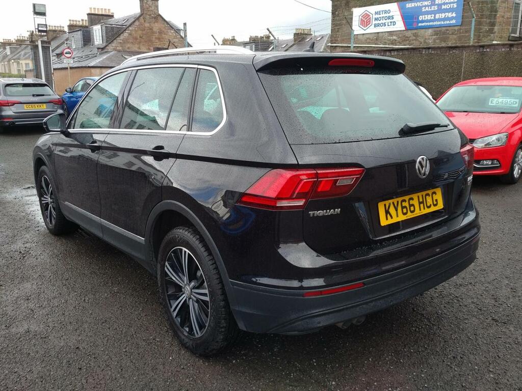 Volkswagen Tiguan 2.0 Tdi Bluemotion Tech Se Navigation KY66HCG Black #5