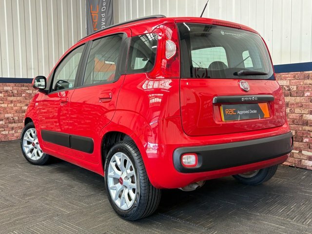 Fiat Panda 1.2 Lounge Hatchback Euro 6 69 Red #4
