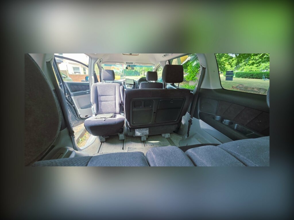 Toyota Alphard 3.0Cc 8 X Seater Black #5